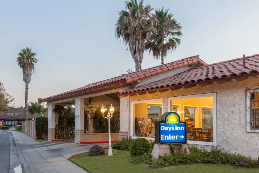 Days Inn by Wyndham Camarillo - Ventura - Image 1
