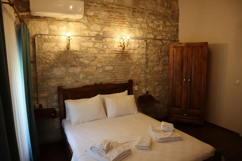 Akhan Guest House - Image 1