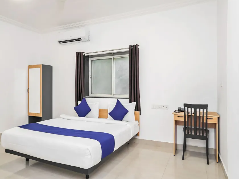 SILVERKEY EXECUTIVE STAYS 77140 VISHRANTWADI - Image 1