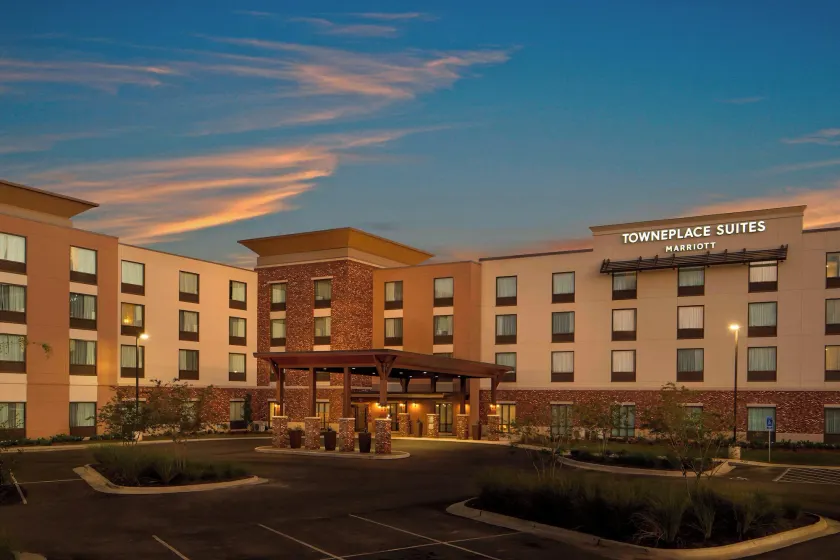 TownePlace Suites by Marriott Foley at OWA - Image 1