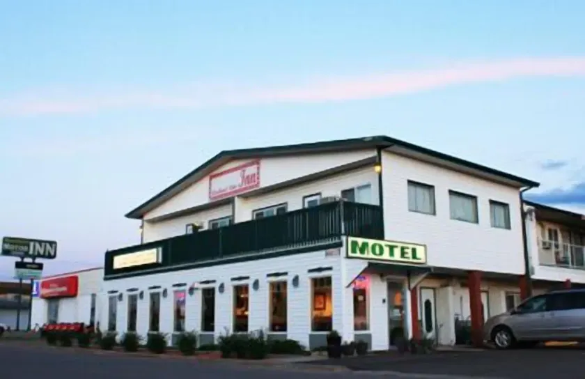 Woodland Motor Inn - Image 1