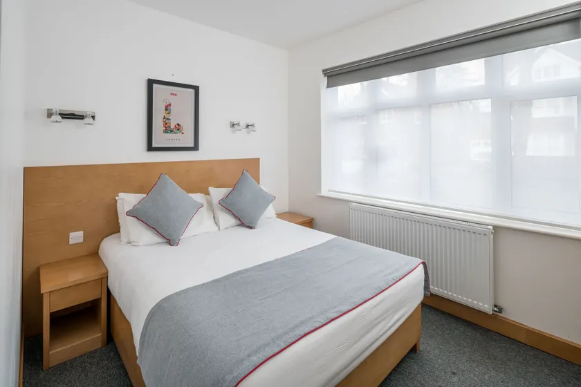 Flexistay Aparthotel Sutton - Image 1