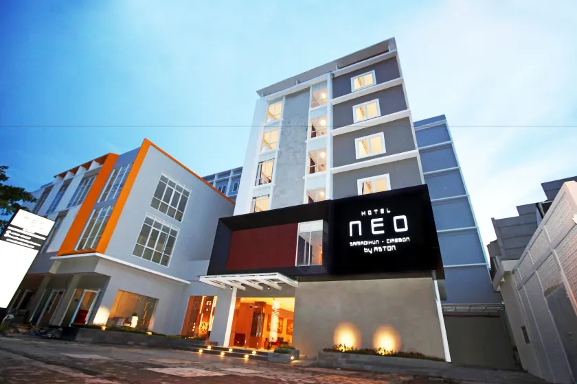 Hotel NEO Cirebon by ASTON - Image 1