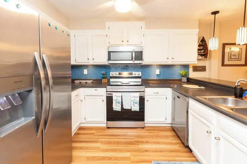 Ocean Glass Inn Condominiums - Image 1