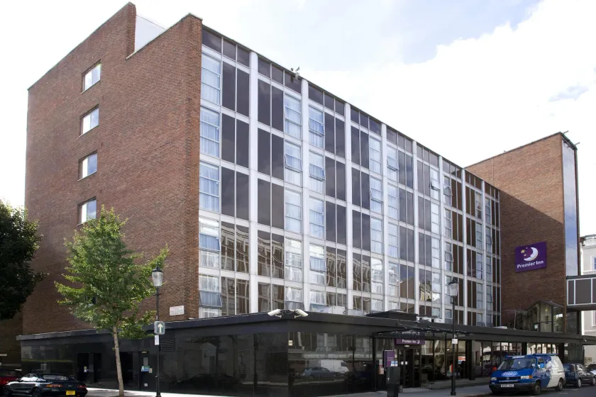 Premier Inn London Kensington - Image 1