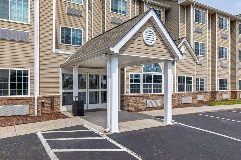 Microtel Inn & Suites by Wyndham Manchester - Newly Renovated - Image 1