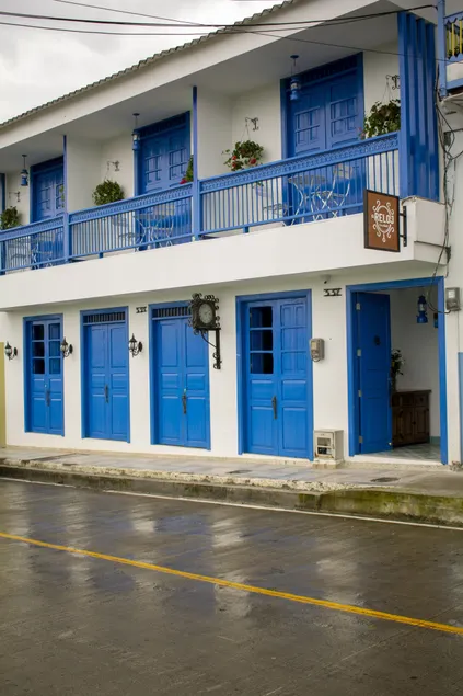 El Reloj Casa Hotel - Image 1