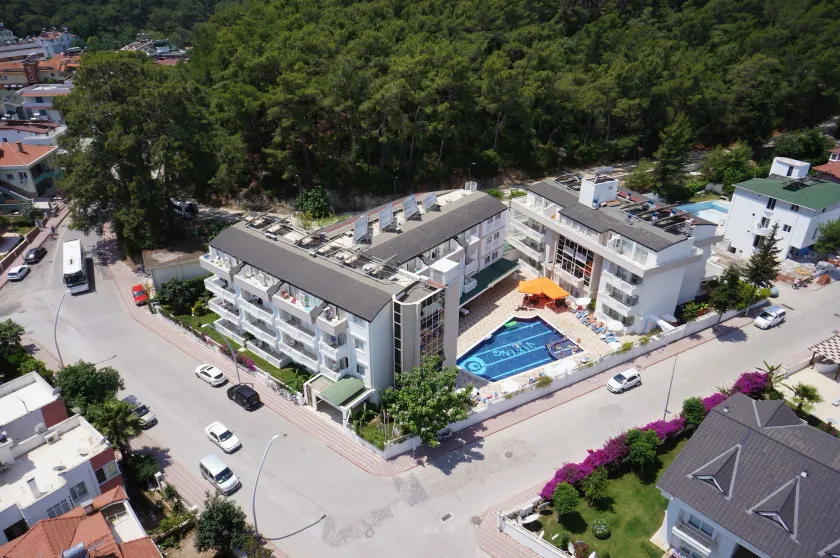 Viking Express Hotel - Image 1