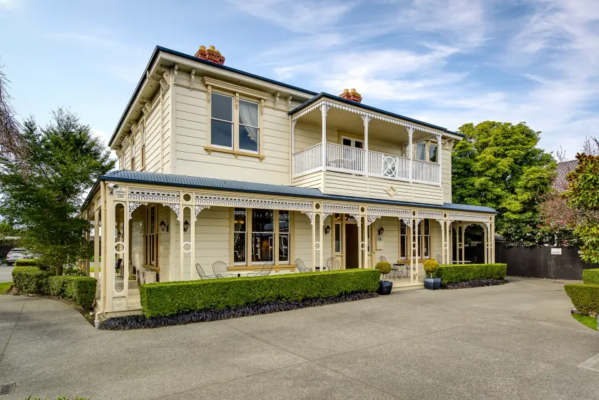 Merivale Manor - Image 1