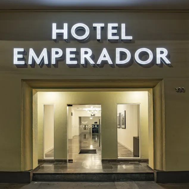 Hotel Emperador centro Guadalajara y Remodelado - Image 1