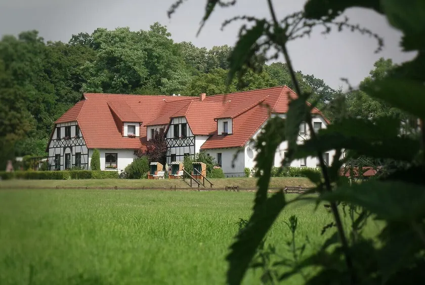 Landhotel Schorssow - Image 1