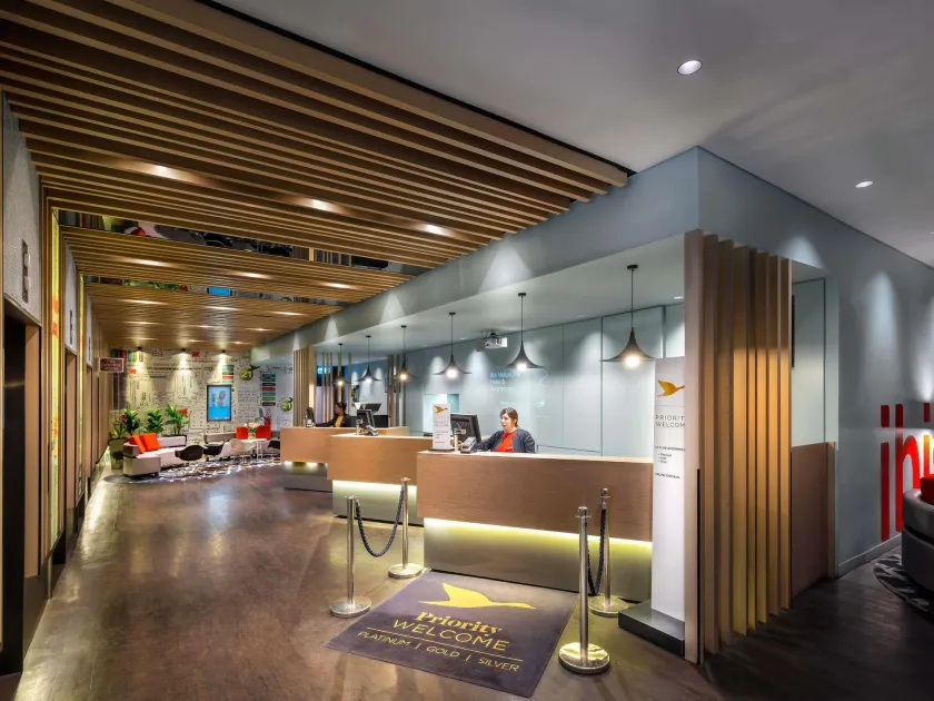 ibis Melbourne Hotel and Apartments - Image 1