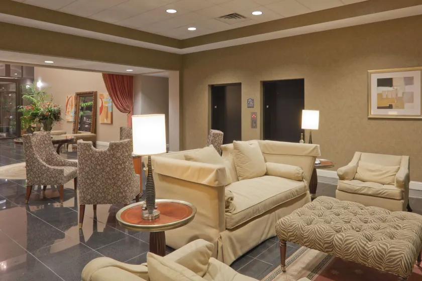 Holiday Inn Express & Suites Carbondale - University Area - Lobby