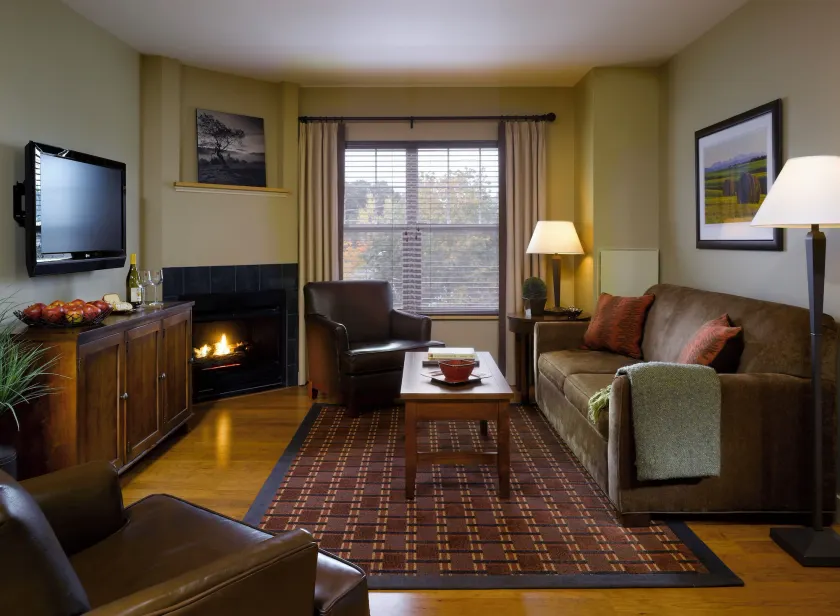 Green Mountain Suites Hotel - Image 1