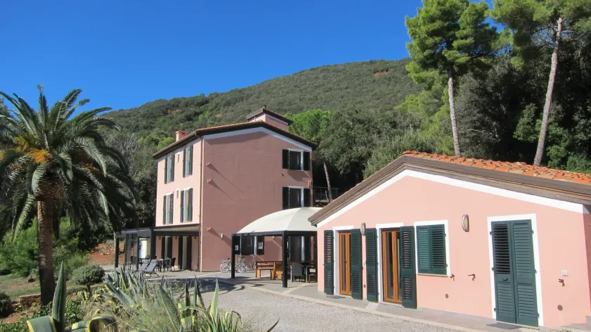 B&B Capo Pero - Image 1