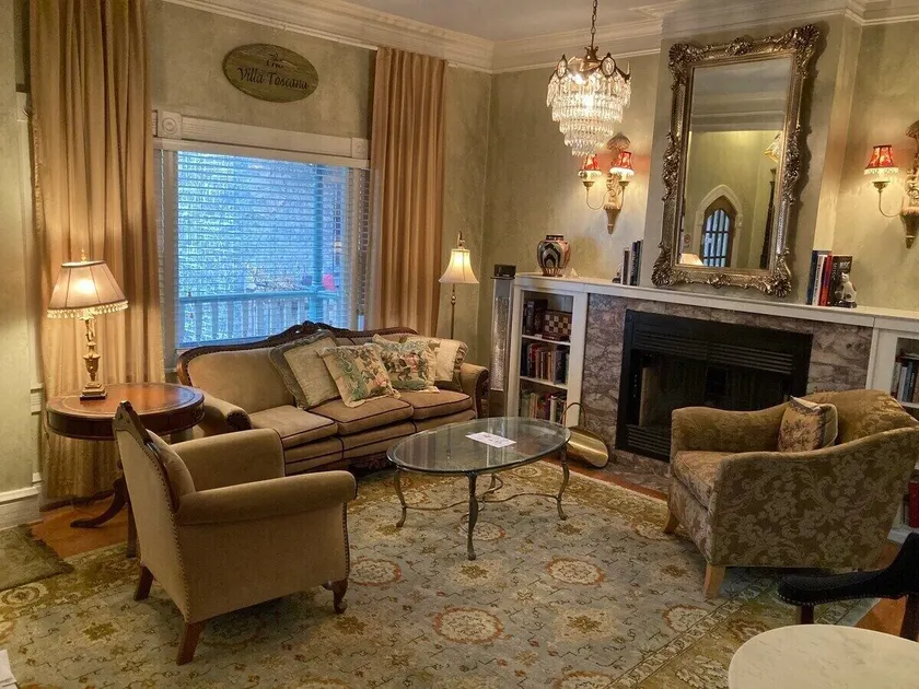 The Villa Toscana - Image 1