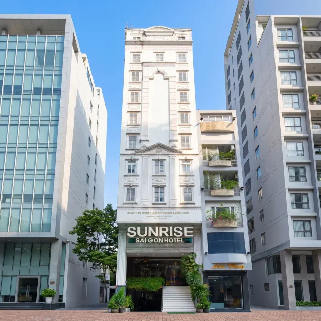 Sunrise Central Hotel - Image 1