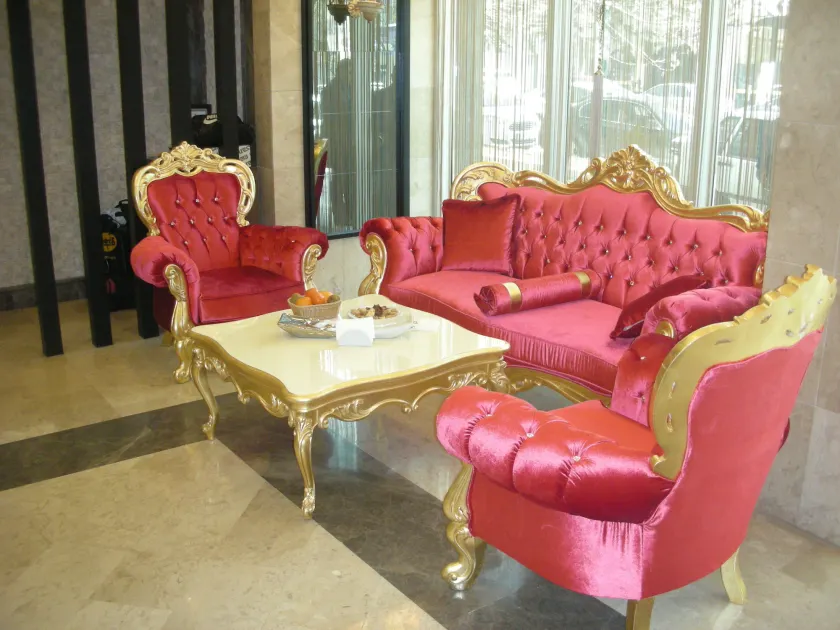 Esila Hotel - Lobby sitting area