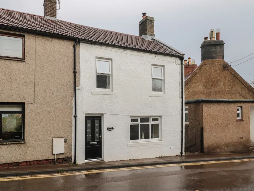Magpie Cottage - Image 1