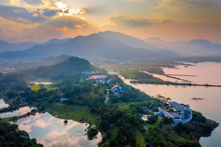 Carp Islet Resort Fuzhou - Image 1