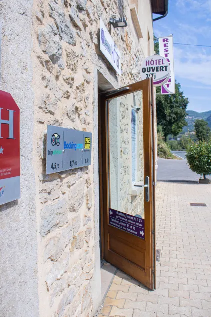 La Source - Reception