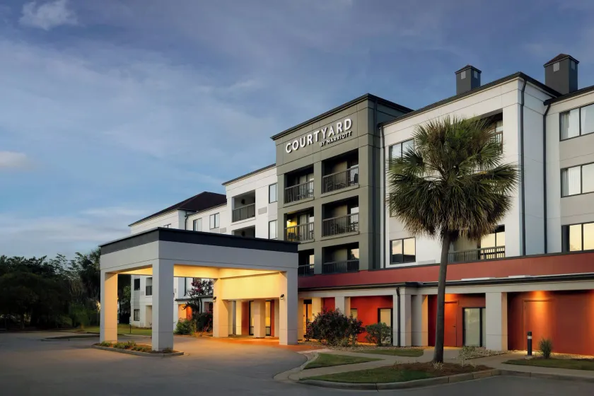 Courtyard by Marriott North Charleston Airport Coliseum - Image 1