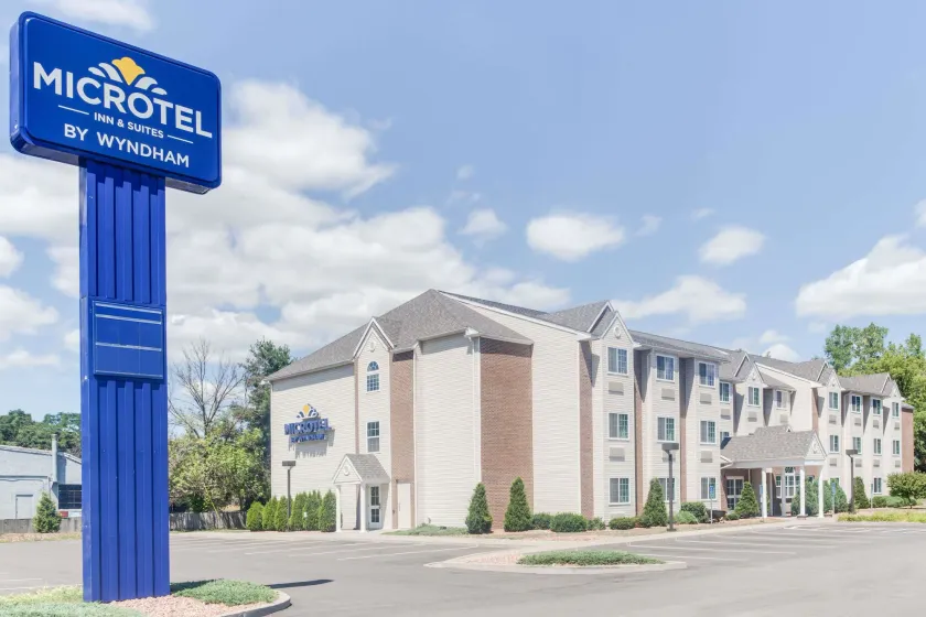 Microtel Inn & Suites Bath - Image 1