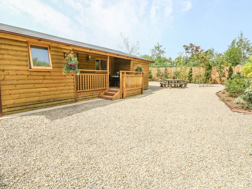 Willow Lodge - Image 1