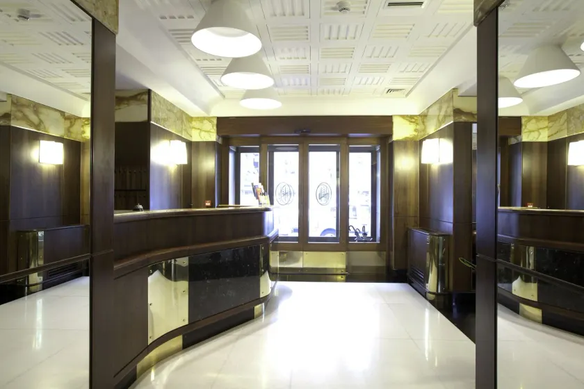 Hotel Naples - Image 1