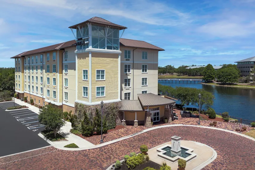 Hotel Indigo Jacksonville-Deerwood Park by IHG - Image 1
