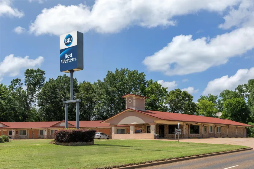 Best Western Palestine Inn - Image 1