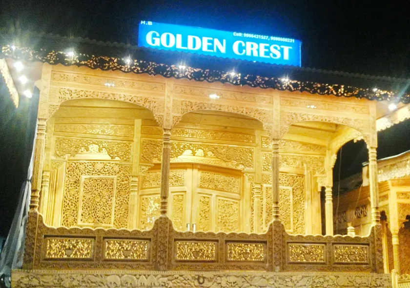 Golden Crest DALLAKE - Image 1