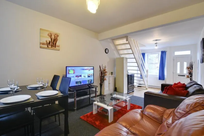 Two Bedroom Serviced Apartment - Image 1