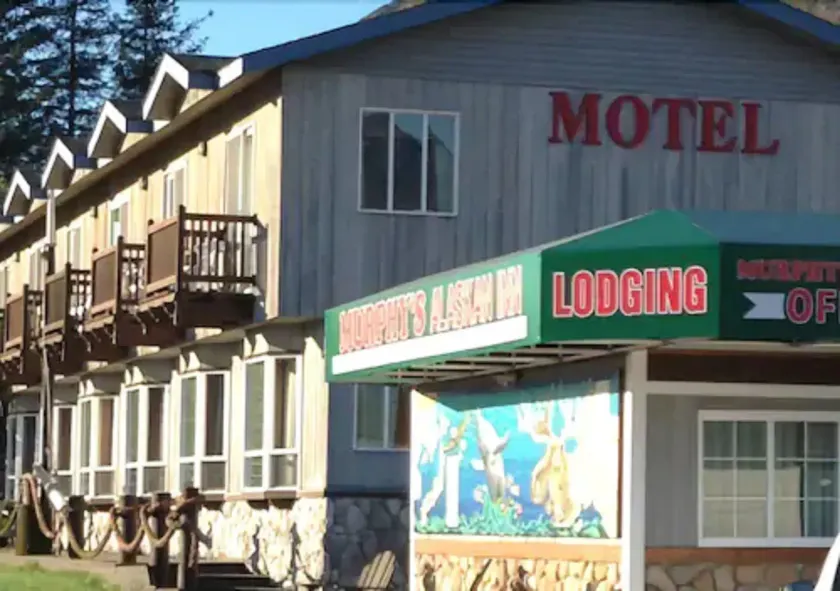 Murphy's Alaskan Inn - Image 1