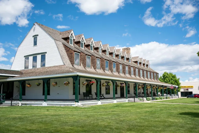 Sheridan Inn - Best Western Signature Collection - Image 1
