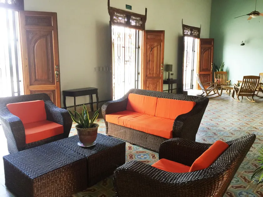 Hotel La Polvora - Interior entrance