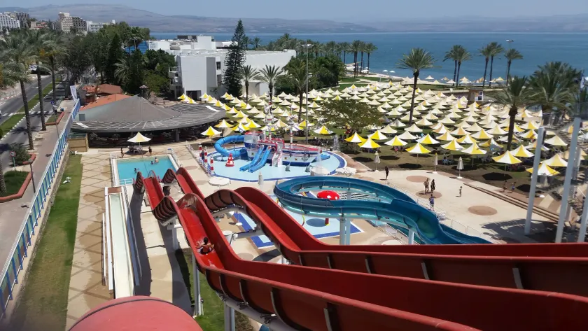 Gai Beach Hotel - Image 1