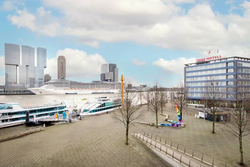 Thon Hotel Rotterdam City Centre - Image 1