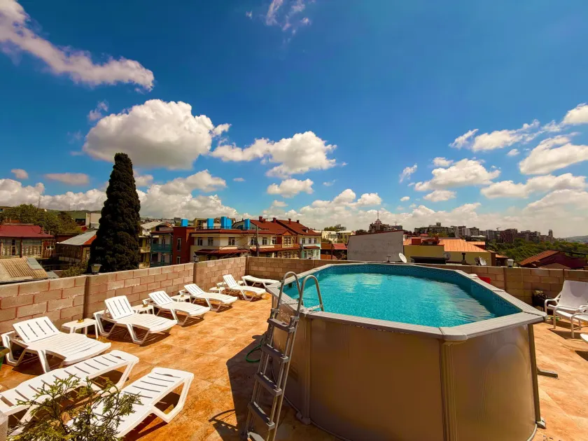MIT Royal Hotel - Image 1