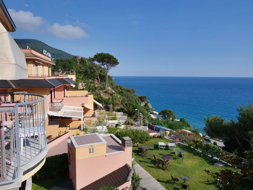 Hotel Residence Mondial - Image 1