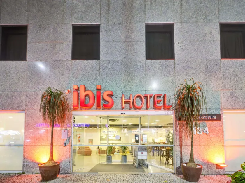 ibis Copacabana Posto 2 - Image 1