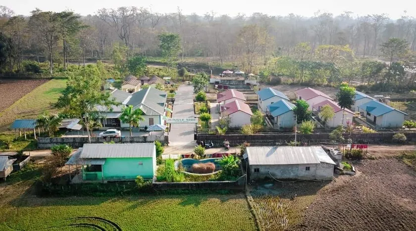 Jungle Side Luxury Hotel - Image 1