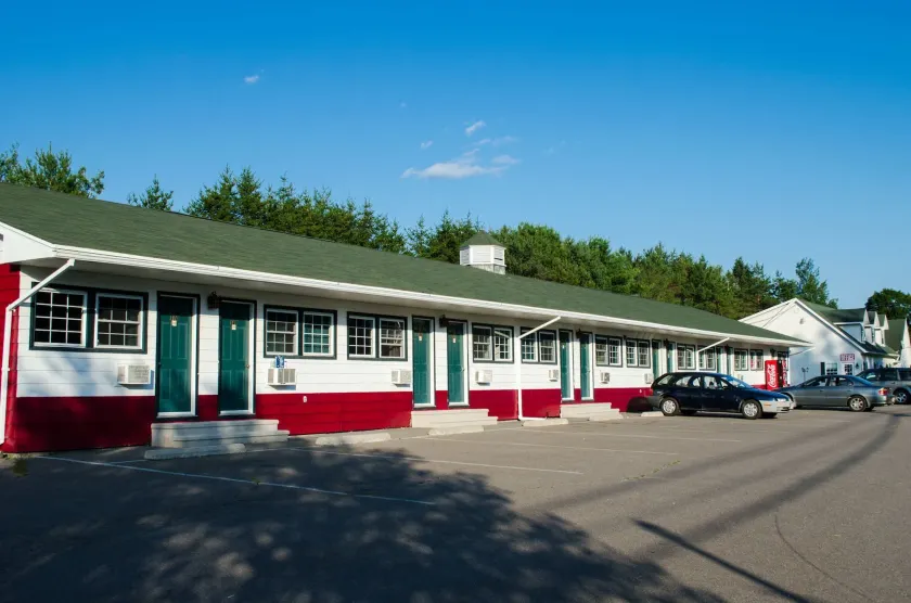 Norfolk Motel - Image 1