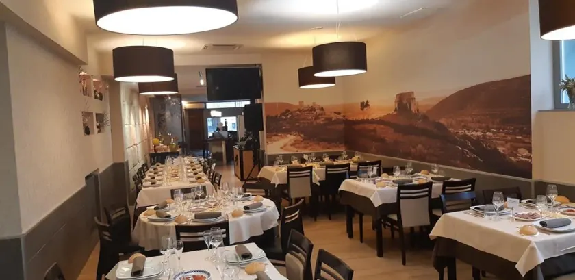 Hostal-Restaurante LUGANO - Image 1