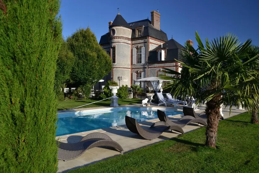 Chateau du Mesnil - Image 1