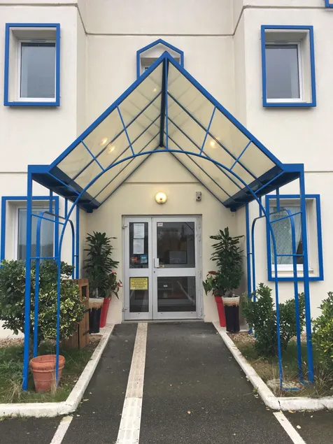 Alpha Hotel - Image 1