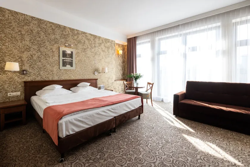 Hotel Esperanto - Image 1