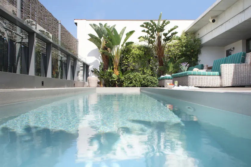 Ofelias Hotel - Image 1