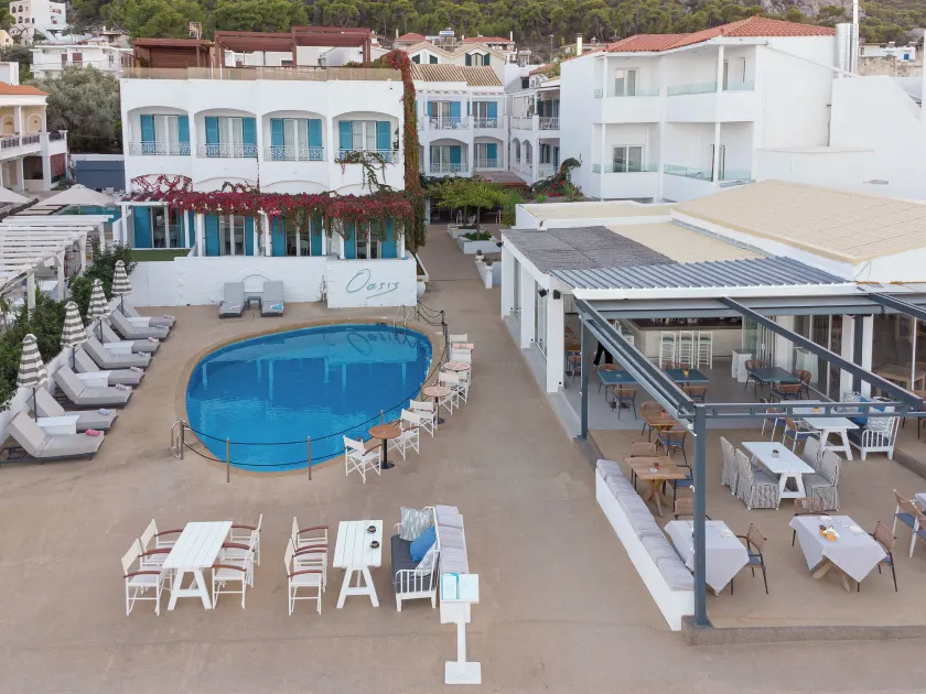 Oasis Beach Hotel - Image 1