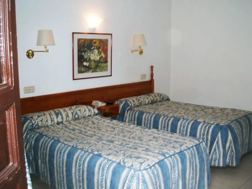 Hostal Centro - Image 1